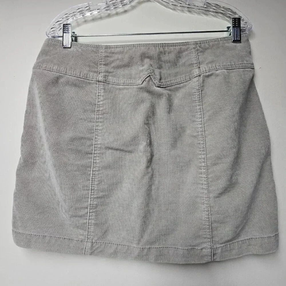 Vintage Gap Corduroy Button Front Brown Skirt Size 10 Pockets Buckle Accents - Picture 2 of 5